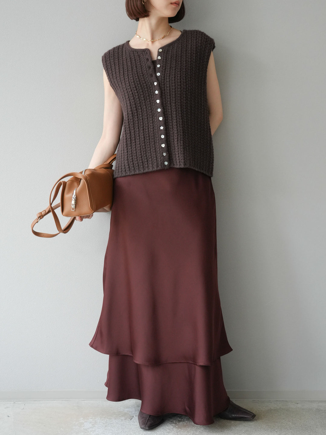 [予約]ランダムボタンニットベスト/ブラウン