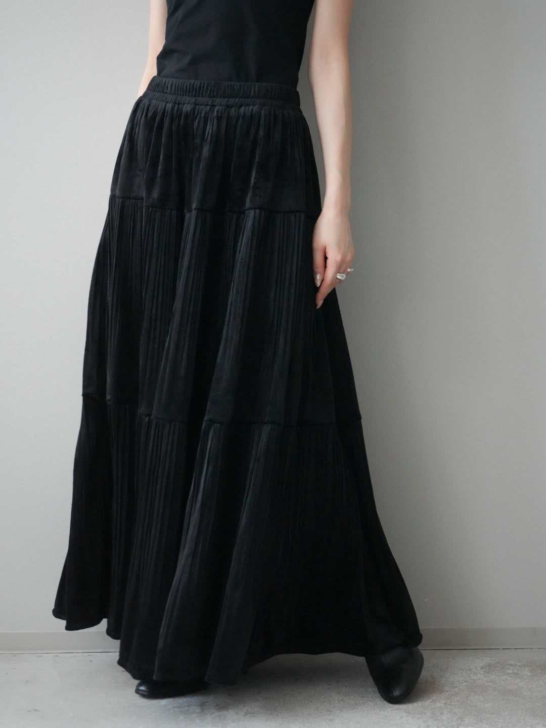 [予約]ベロアティアードワッシャースカート/black