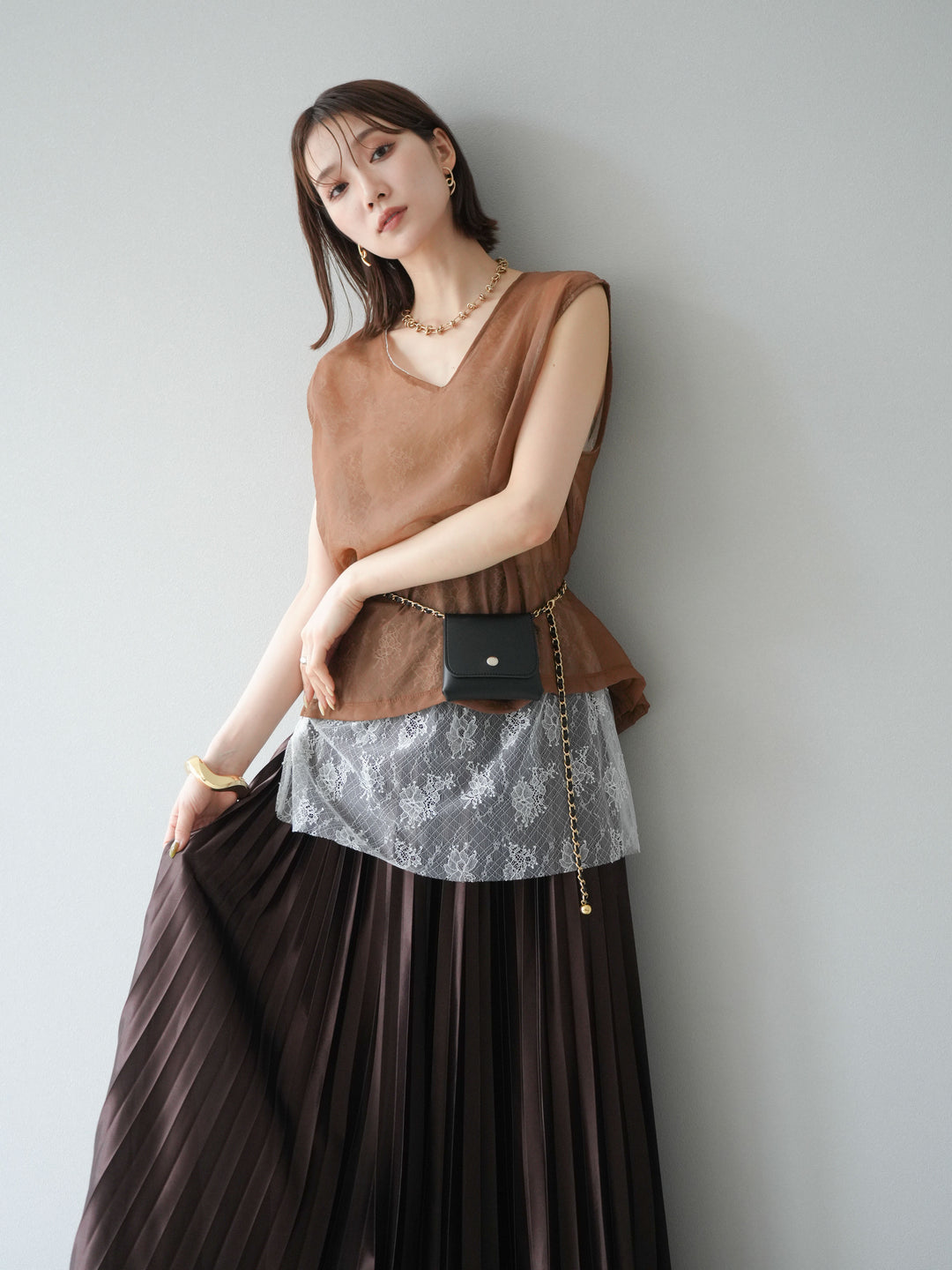 [予約]レースレイヤードオーガンジートップス/ブラウン