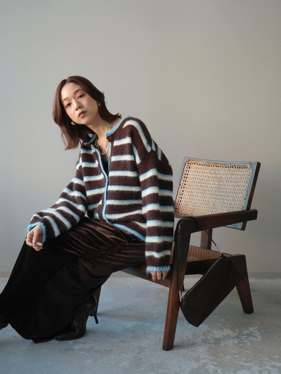 [SET]ウールタッチ配色ボーダーニットカーディガン+ギャザーベロアスカート(2set)