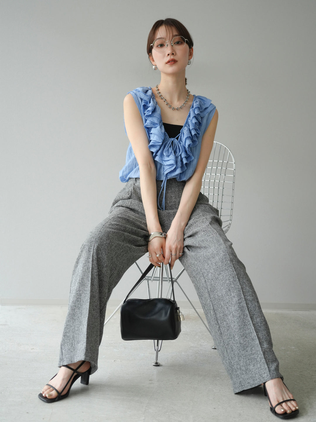 [予約]ワッシャーラッフルノースリーブブラウス/ブルー