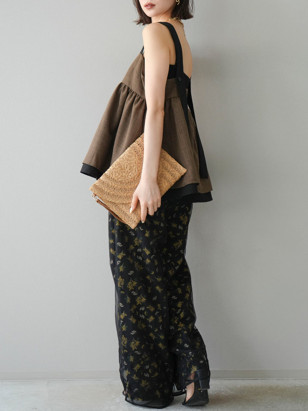 [SET]リネンライク配色フレアタンクトップ+コード刺繍チュールレイヤードパンツ+ブーケプリントタックパンツ(3set)