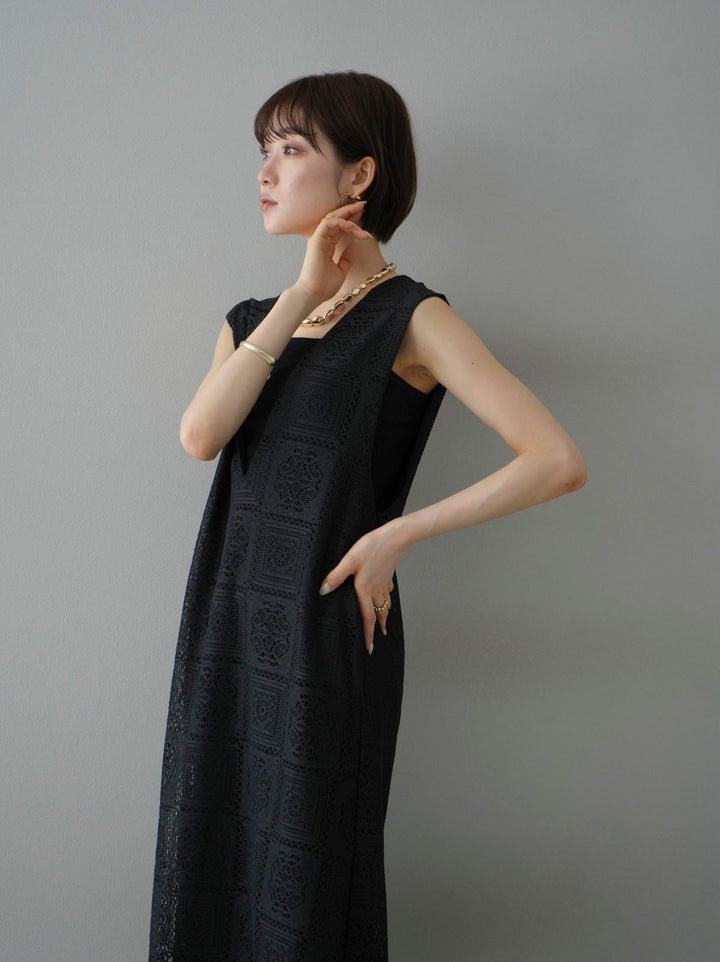 [Pre-order] Block Lace V-neck Sleeveless Dress/Black