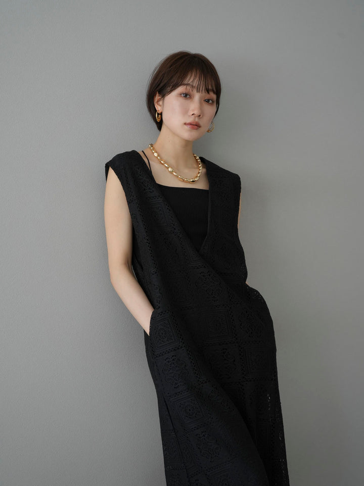 [Pre-order] Block Lace V-neck Sleeveless Dress/Black