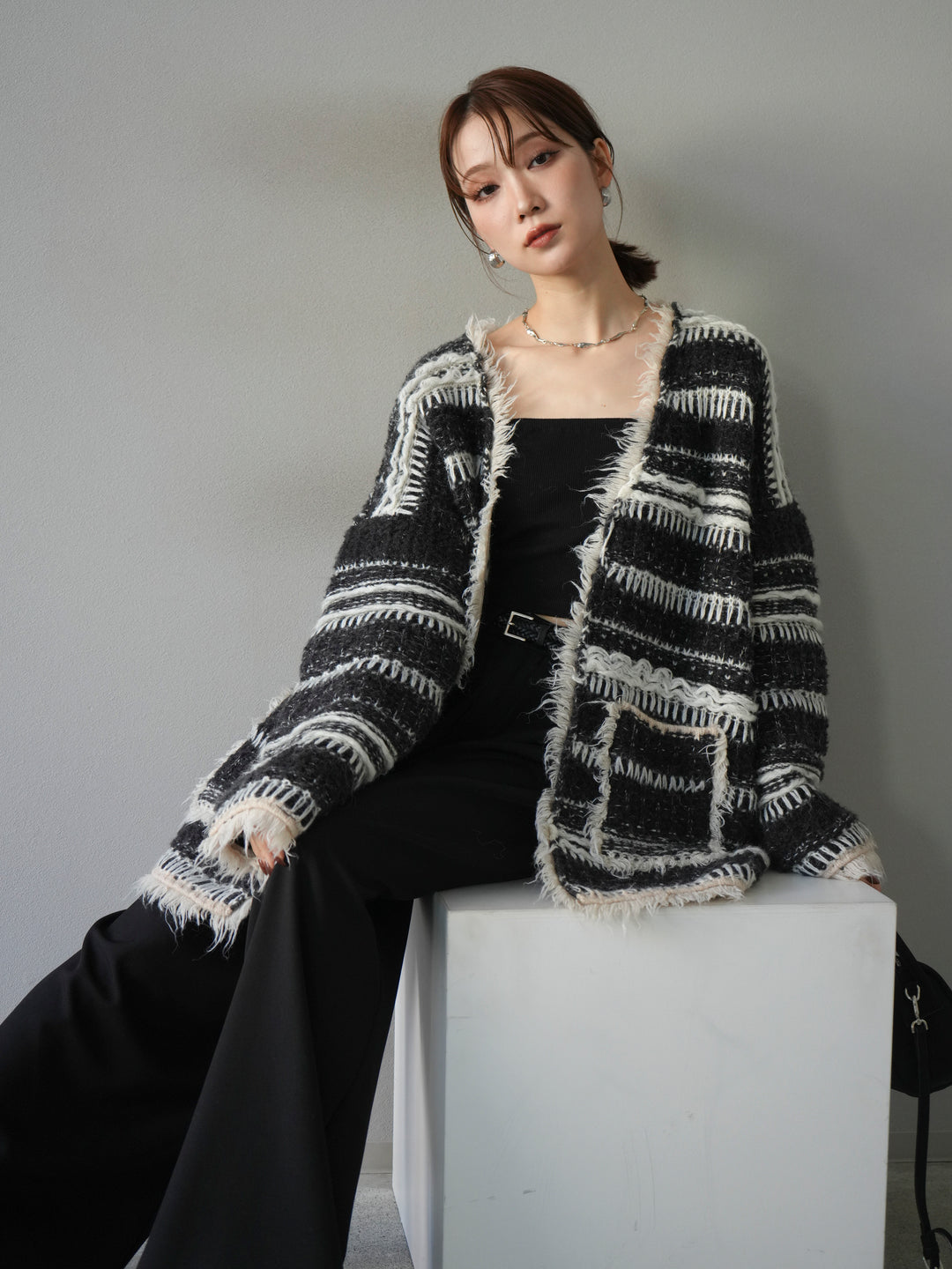 [予約]ミックスフリンジオーバーニットカーディガン/black