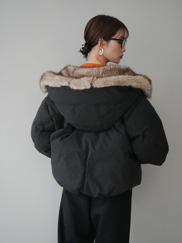 [予約]フードファーショートダウンコート/black
