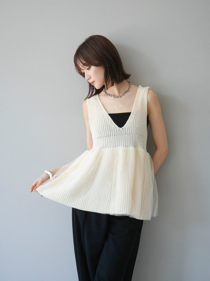 [予約]チュールレイヤードペプラムニットベスト/アイボリー