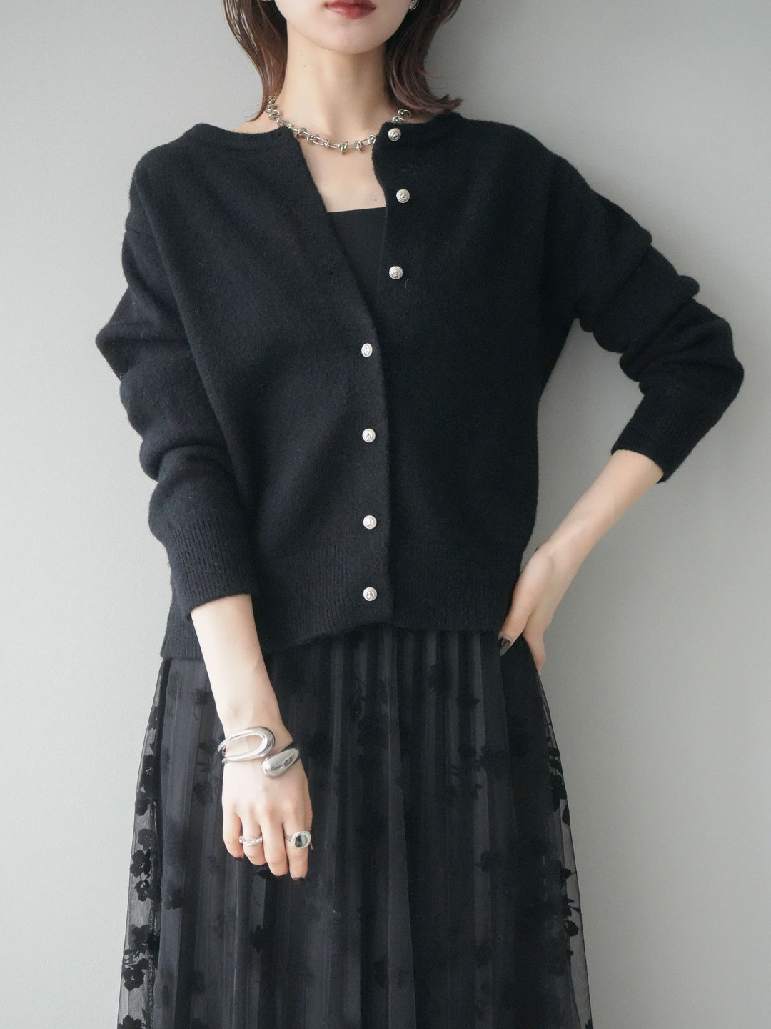 [SET]アンティークボタンニットカーディガン+選べるアクセセット(2set)