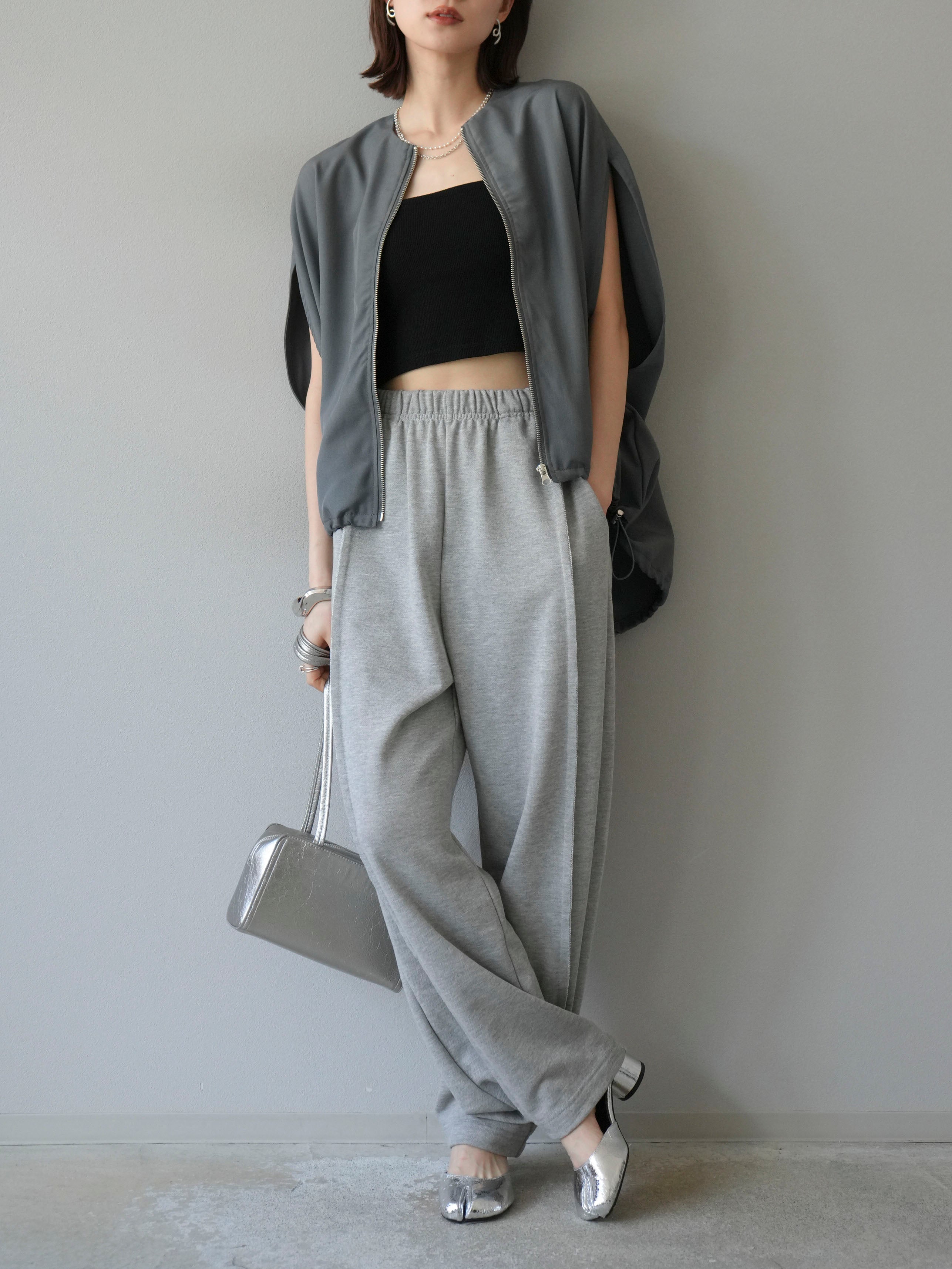 予約]スリーブレスドロストZIPブルゾン/グレー – Lumier