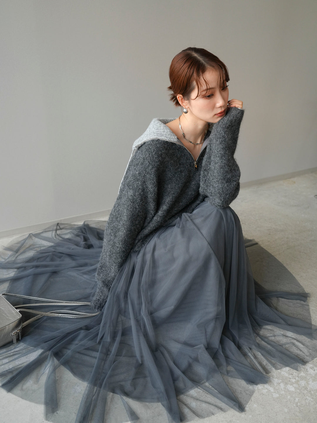 [予約]バイカラージップニットプルオーバー/charcoal