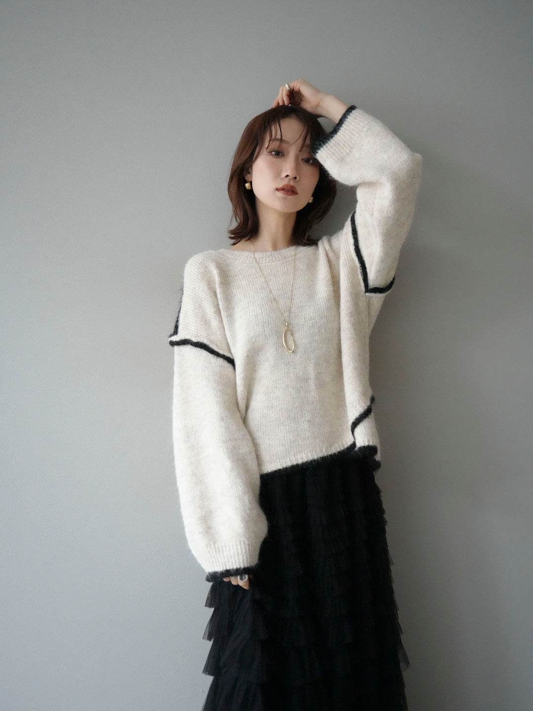 [SET]バイカラーレイヤードデザインニットプルオーバー+チュールティアードスカート(2set)