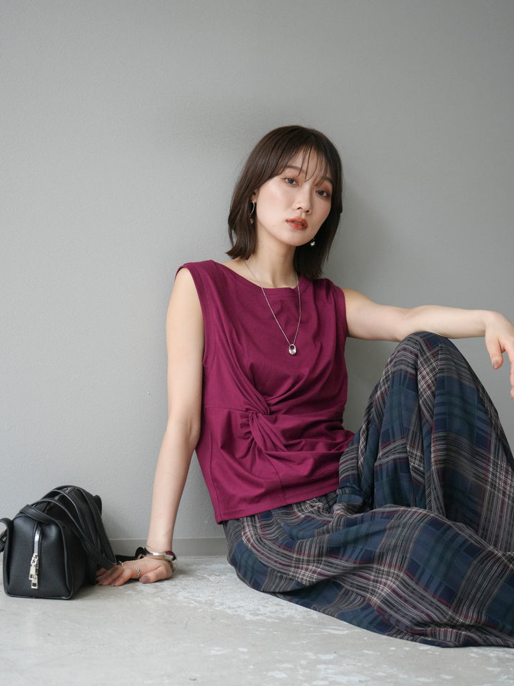 [予約]フロントツイストノースリーカットソー/ボルドー