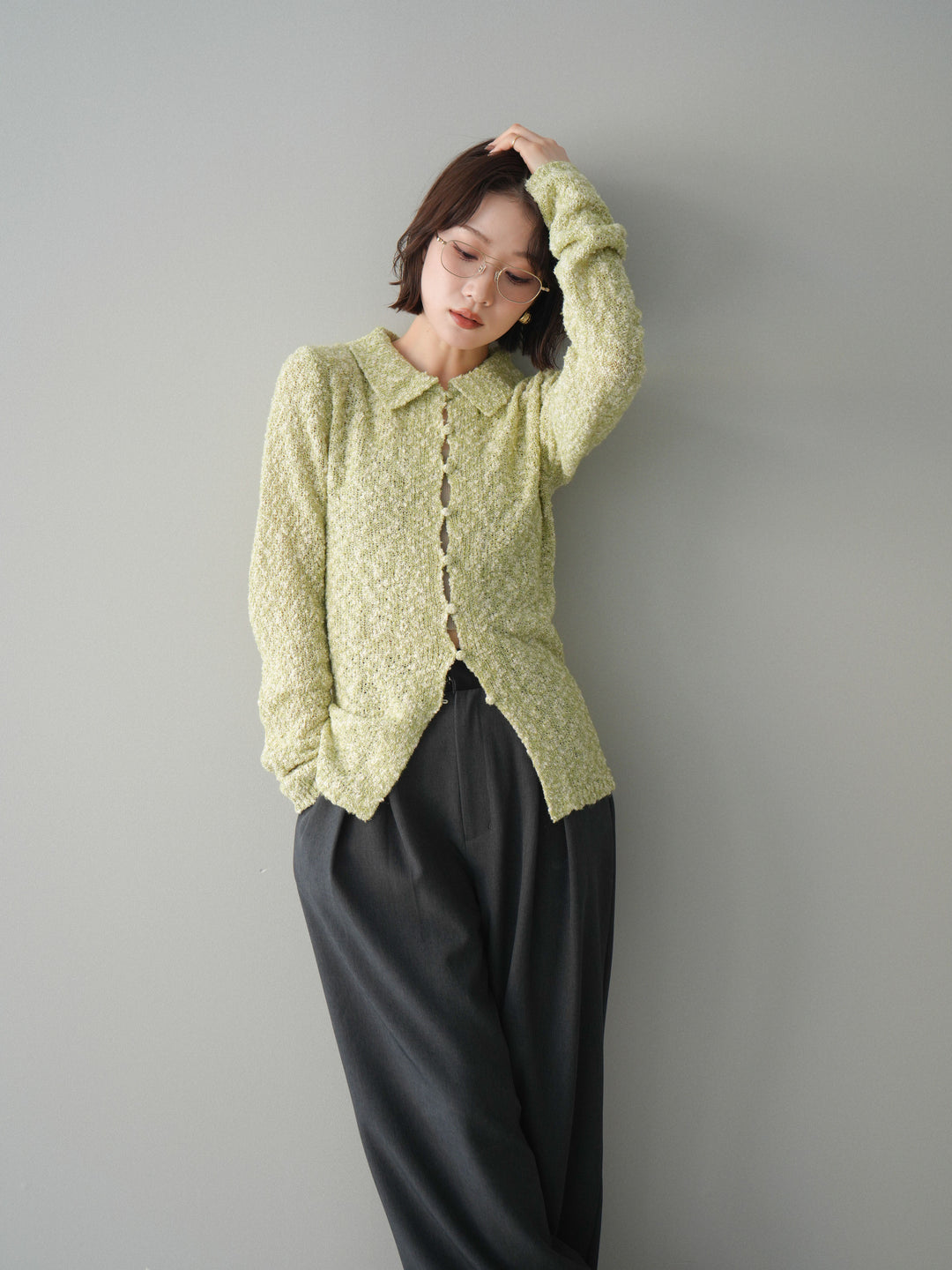 [SET]透かし編みブークレポロニットトップス+サテンベルトタックワイドパンツ(2set)