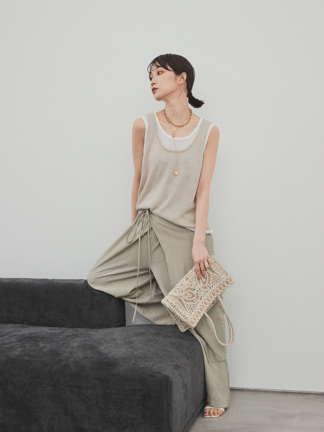 [SET]バイカラーレイヤードニットタンクトップ+ワッシャーサテンレイヤードスカートパンツ(2set)