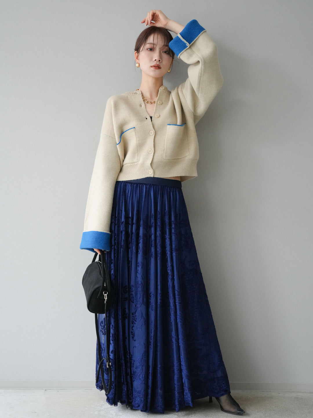 [SET]バイカラーオーバーニットカーディガン+アンティーク柄フロッキーマキシスカート(2set)