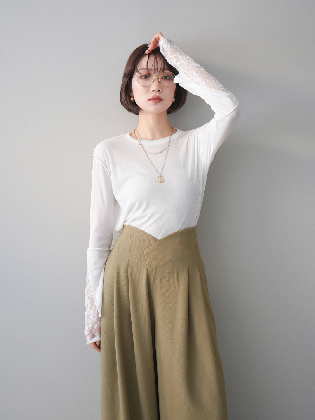 [予約]袖レースレイヤードデザインメロートップス/white