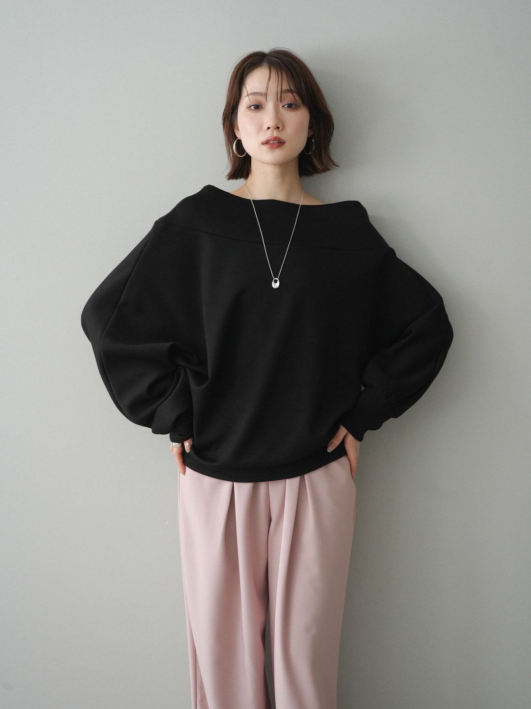 [SET]アシンメトリーオフショルポンチプルオーバー+選べるアクセセット(2set)