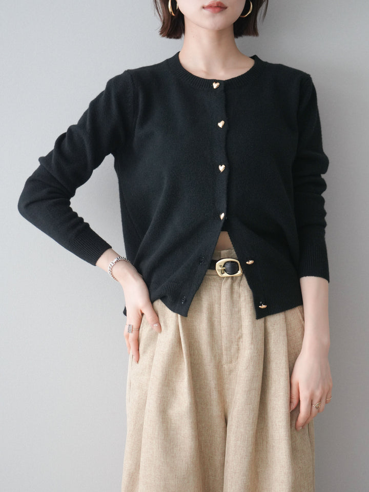 [予約]ハートボタンニットカーディガン/black