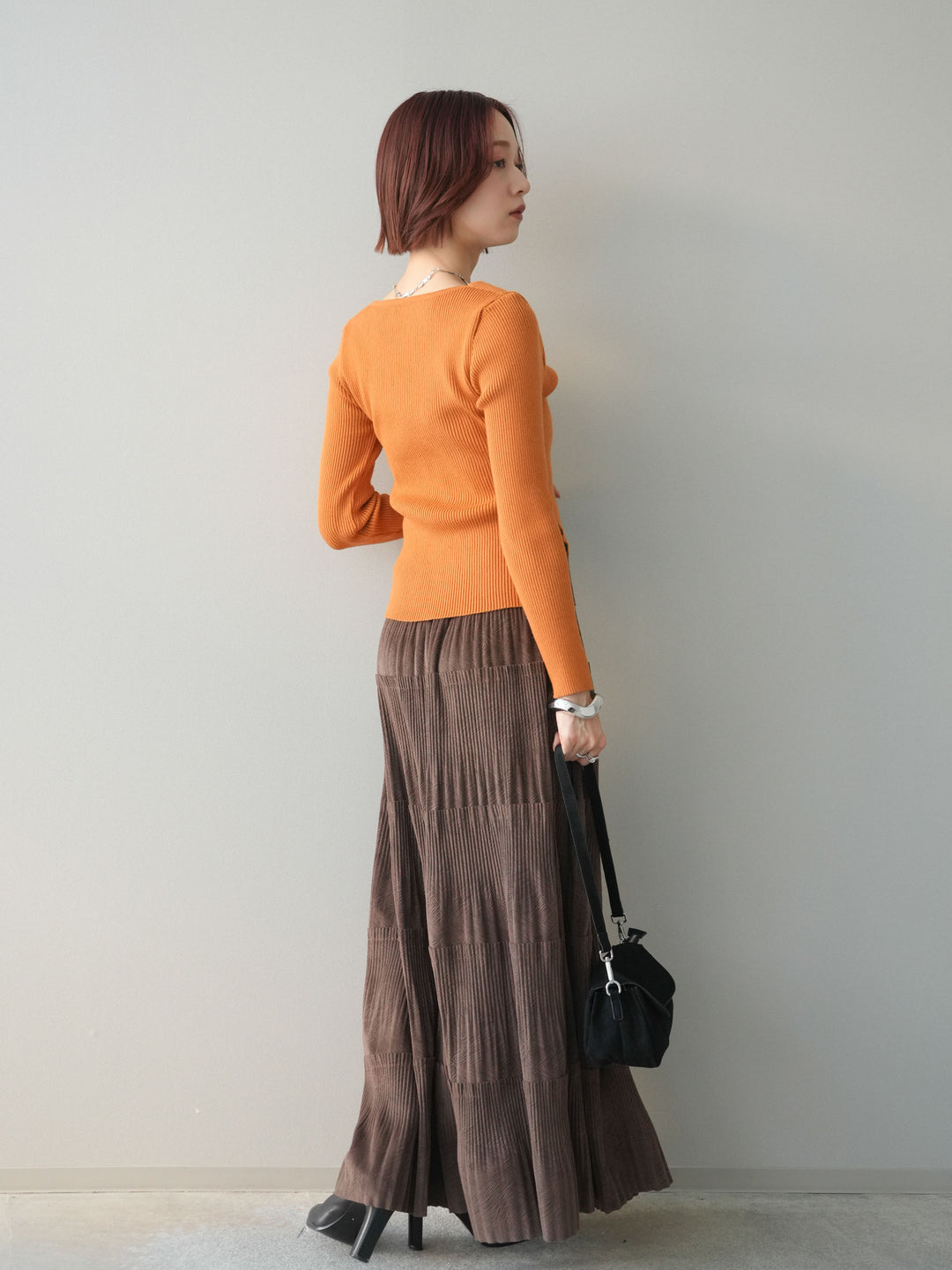 [予約]型押しスエードティアードプリーツスカート/brown