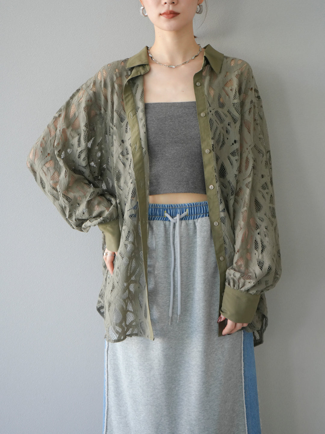 [SET]コードレースオーバーシャツ+デニムドッキングスウェットスカート(2set)