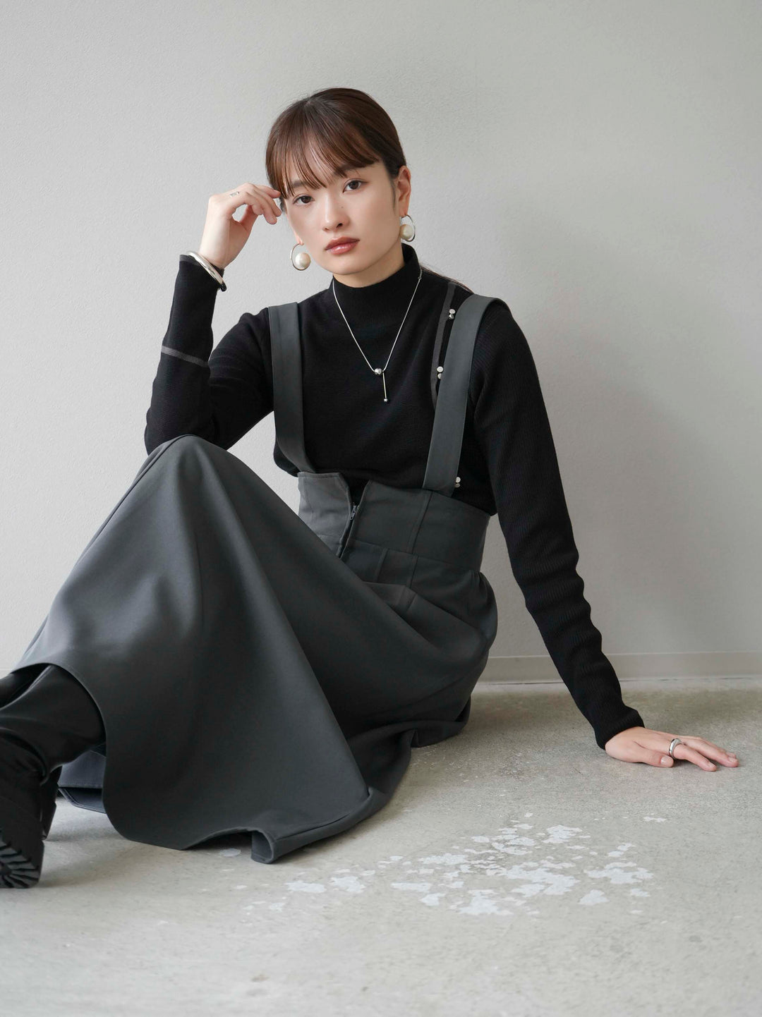 [予約]ボトルネック配色デザインボタンニットトップス/ブラック