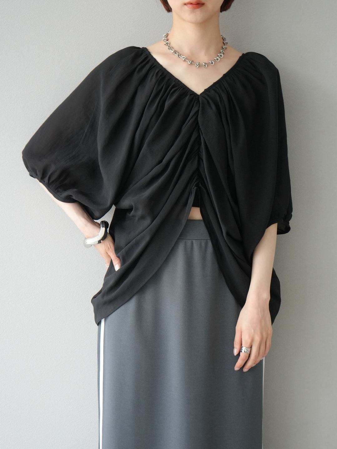 [予約]ボリュームスリーブシアータックブラウス/ブラック
