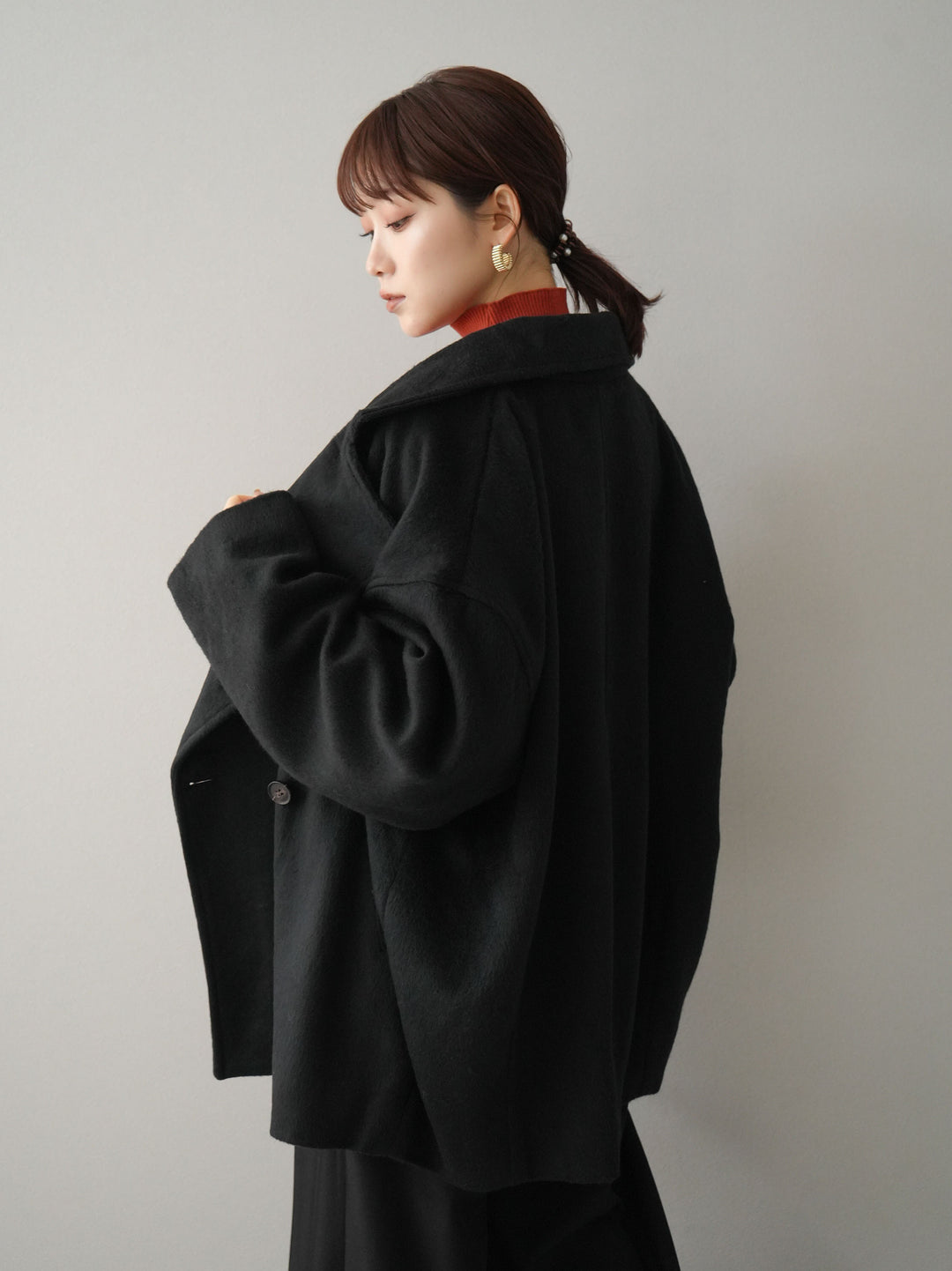 [SET]フェイクビーバーミドルコート+袖ボタンハイネックリブニットトップス+ベルト付ウールタッチワイドパンツL(3set)