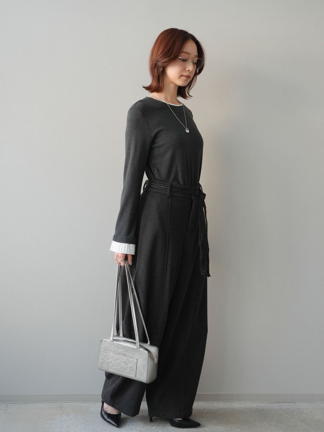 [予約]ベルト付裏起毛センターシームカーブパンツ/charcoal