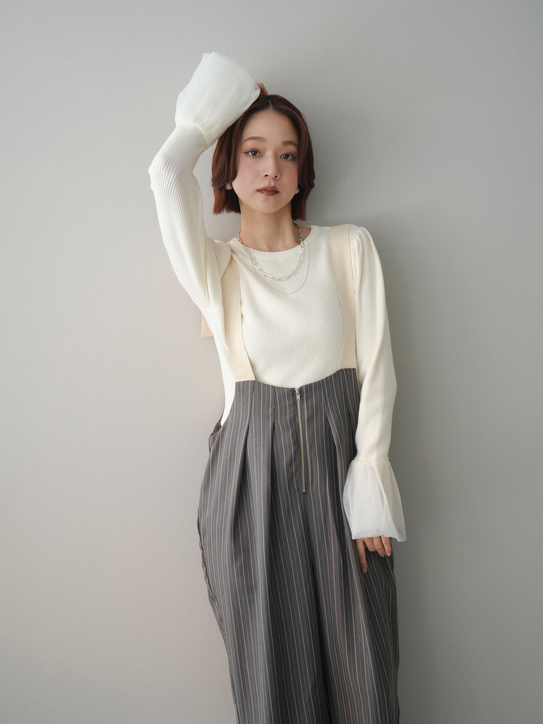 [SET]袖チュールパワショルリブニットトップス+グログランテープストライプサロペット(2set)