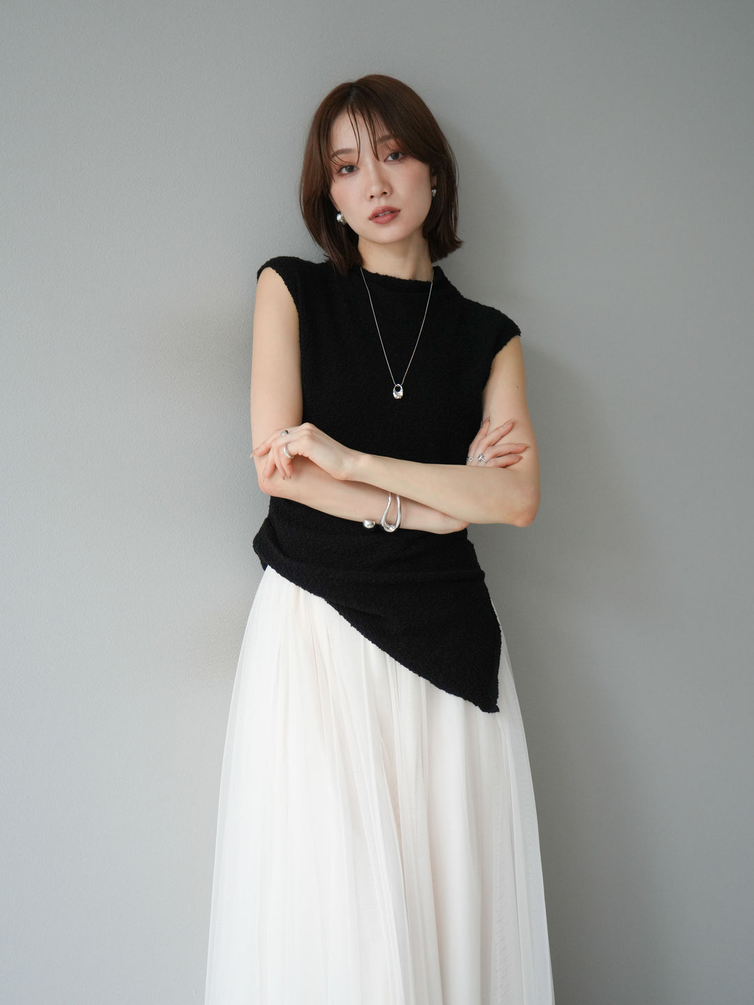 [SET]ブークレアシメニットノースリーブトップス+チュールボリュームスカート(2set)
