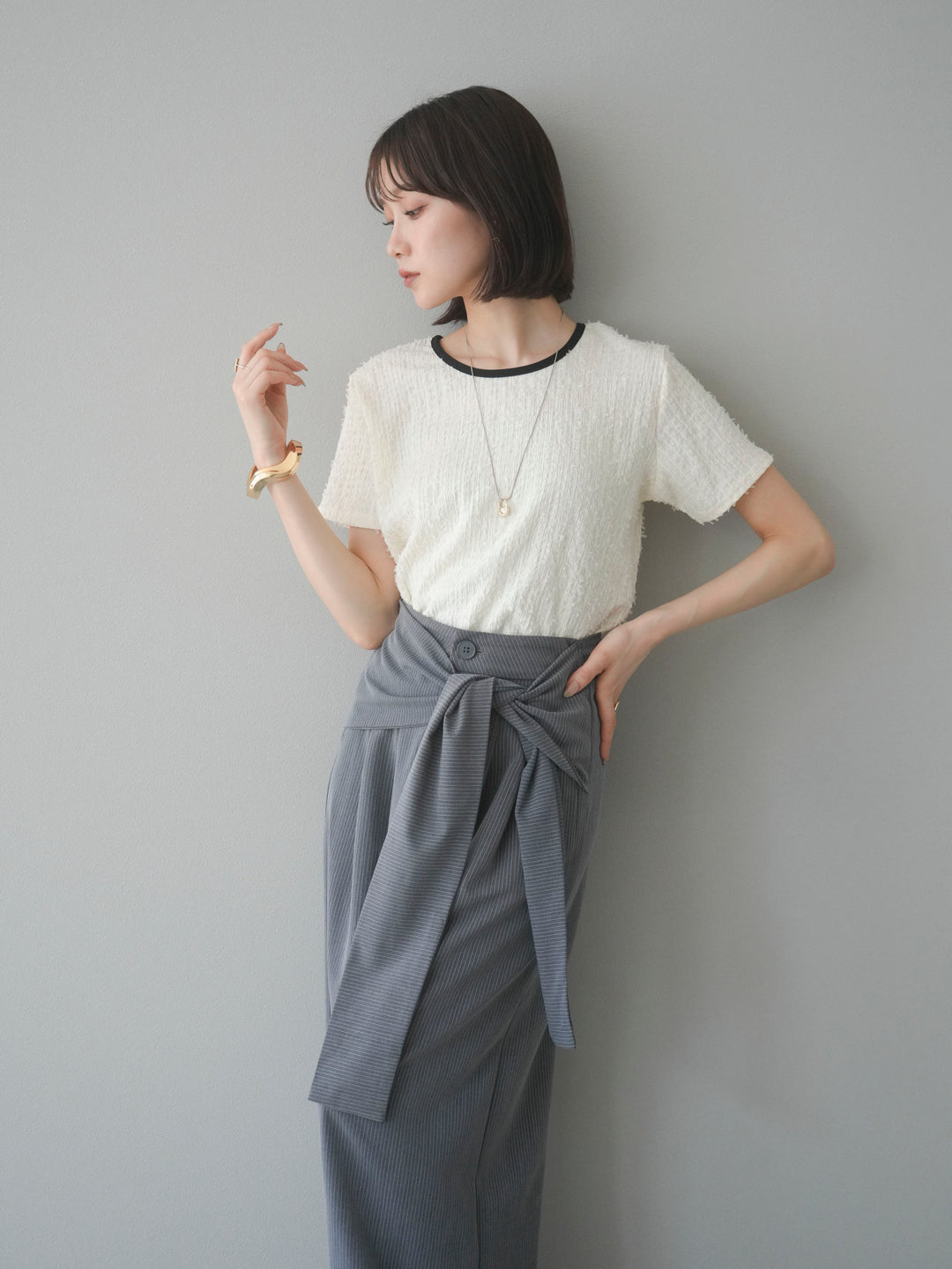 【預訂】顏色協調的滾邊蓬鬆剪裁上衣/象牙白