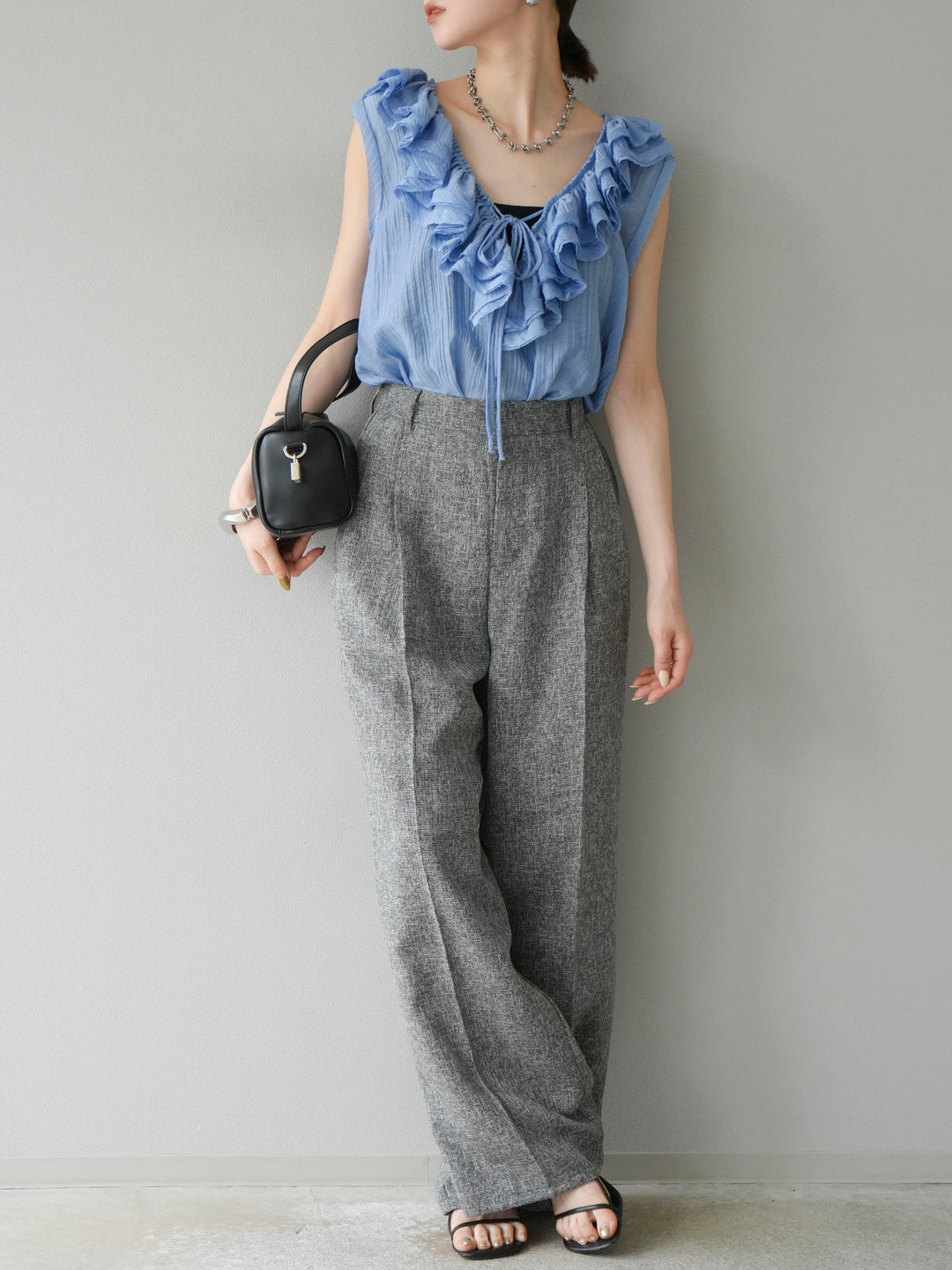 [予約]ワッシャーラッフルノースリーブブラウス/ブルー