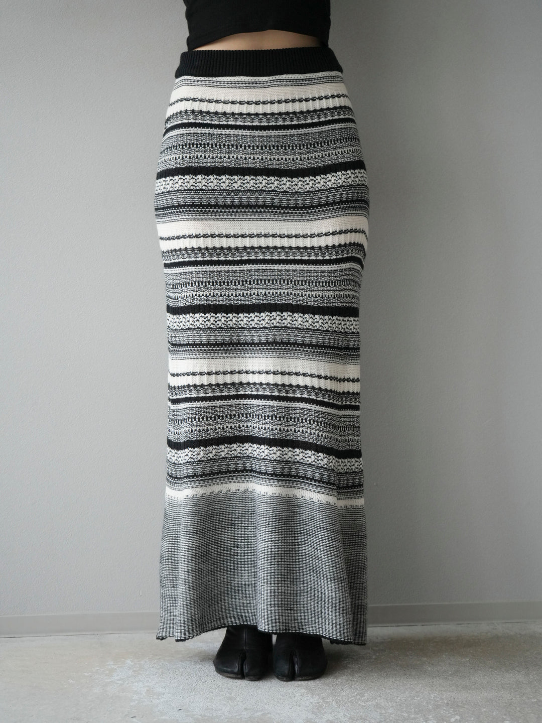 [予約]ガーター編みニットロングスカート/ホワイト×ブラック