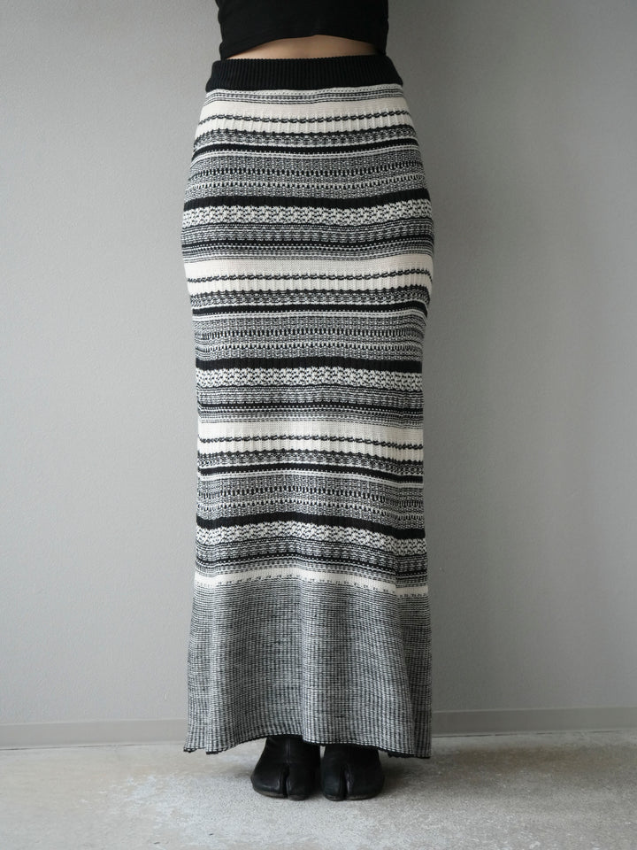 [予約]ガーター編みニットロングスカート/ホワイト×ブラック