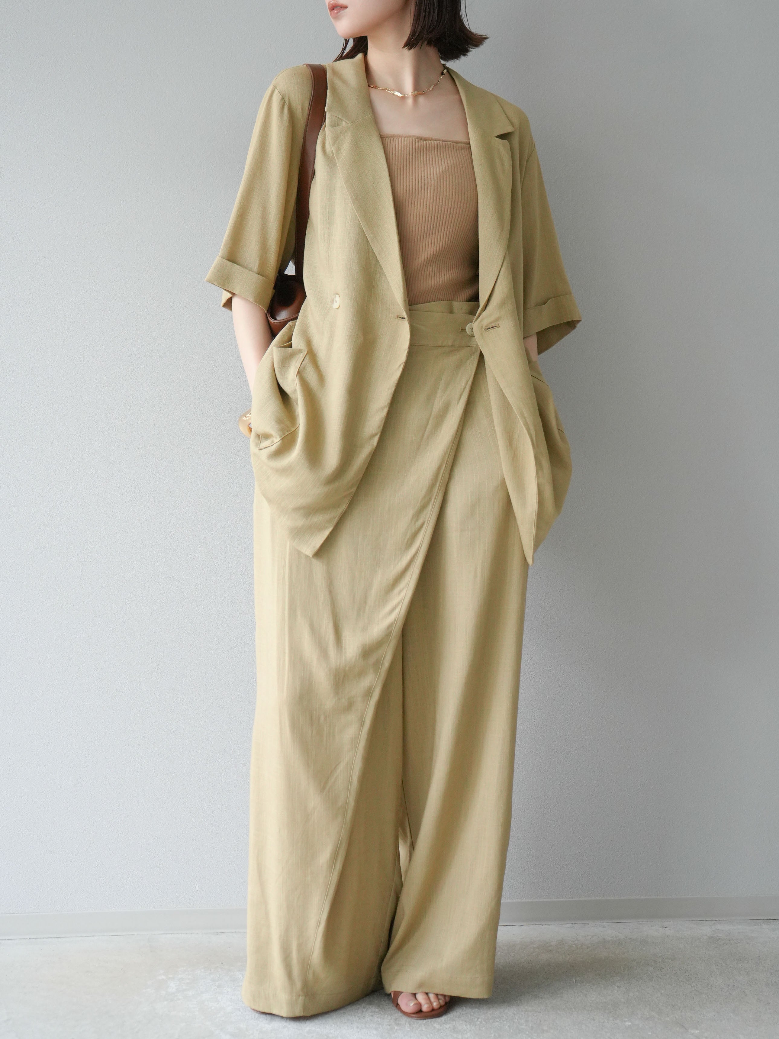 予約]ライトリネンアシンメトリーワイドパンツ/ベージュ – Lumier