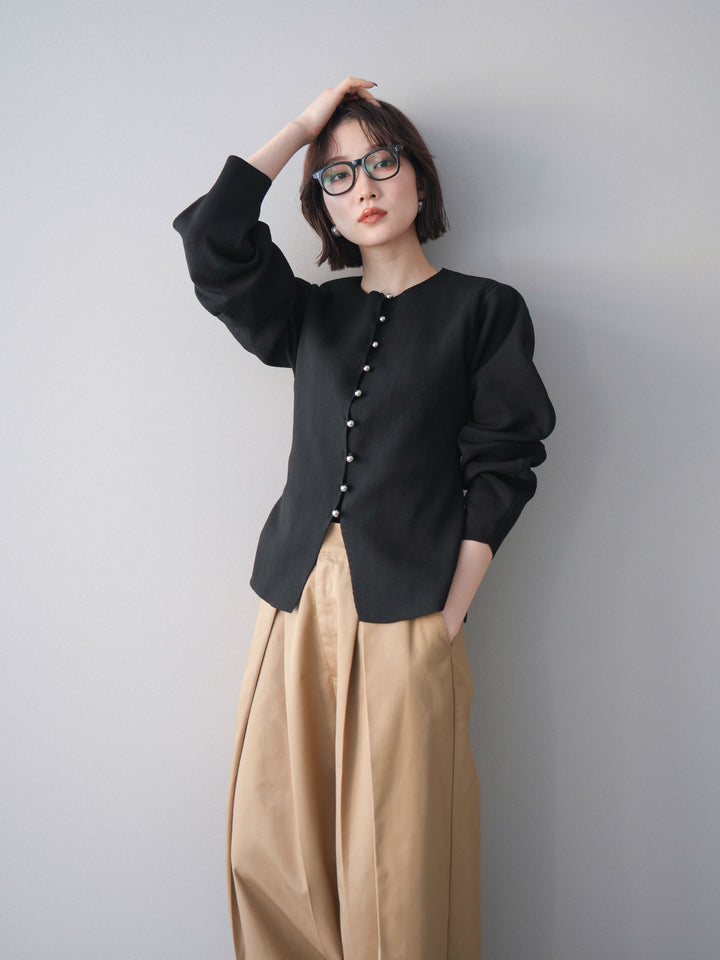 [予約]フロントスリットシルバーボタンニットカーディガン/black