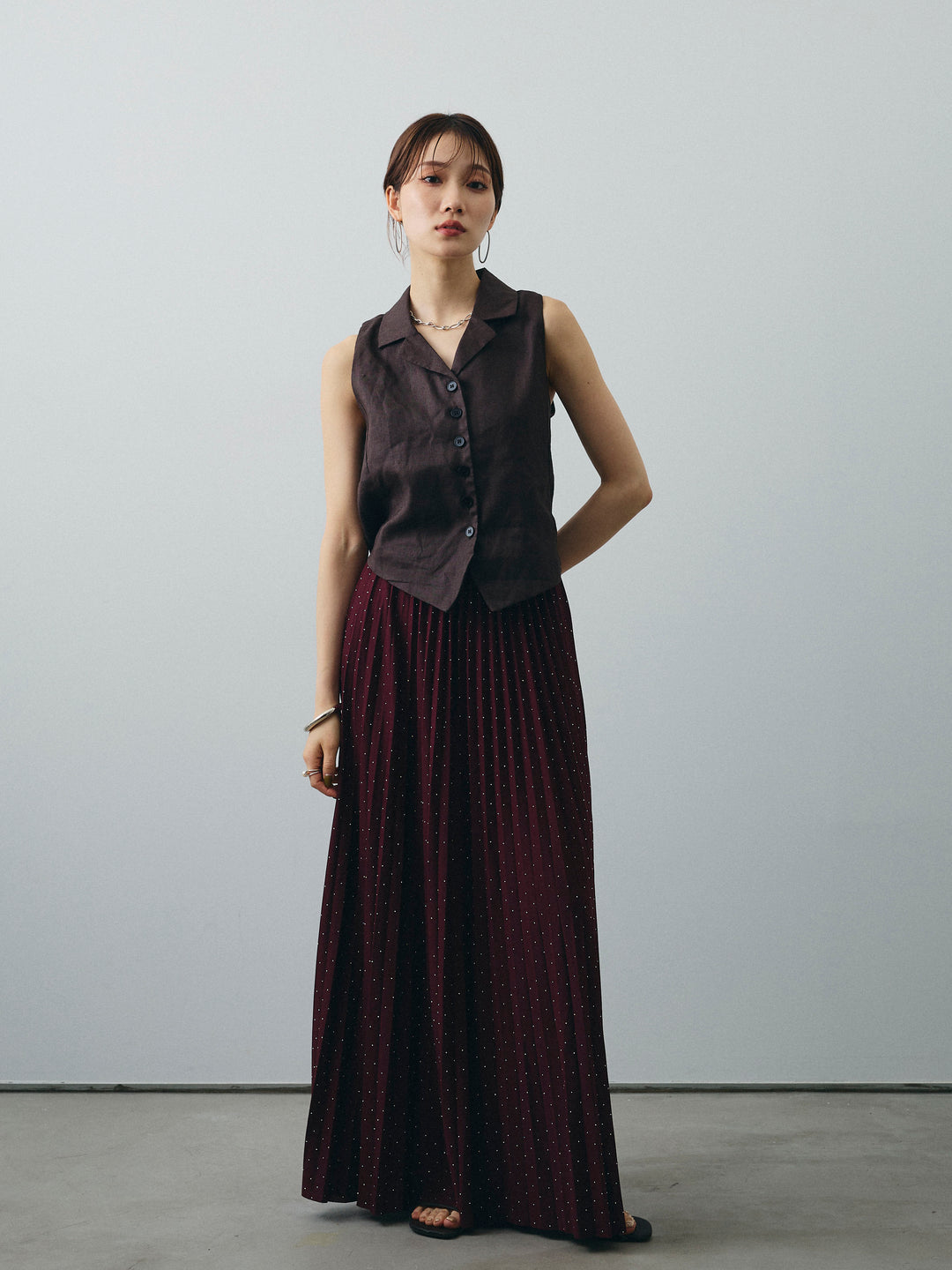 [予約]ラインストーンプリーツスカート/バーガンディー