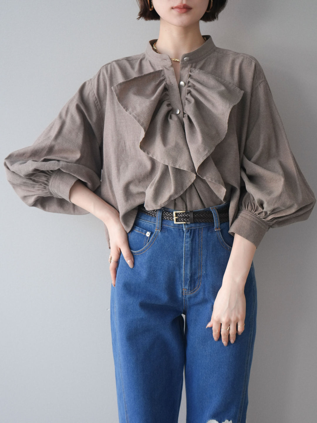 [SET]ラッフルフレアショートブラウス+フラワー刺繍ストレートデニム(2set)