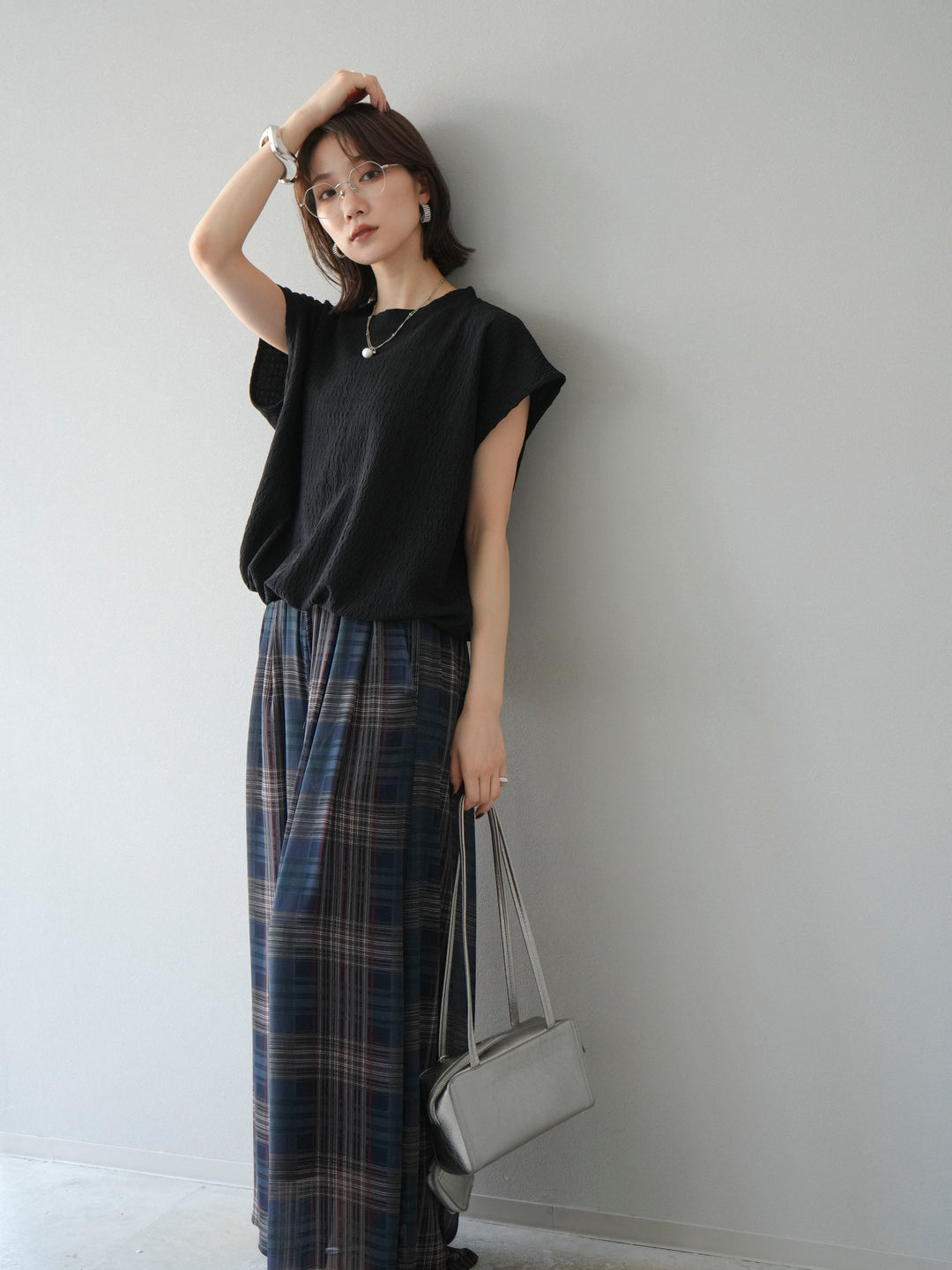 【預購】抽繩下擺提花套頭衫/黑色