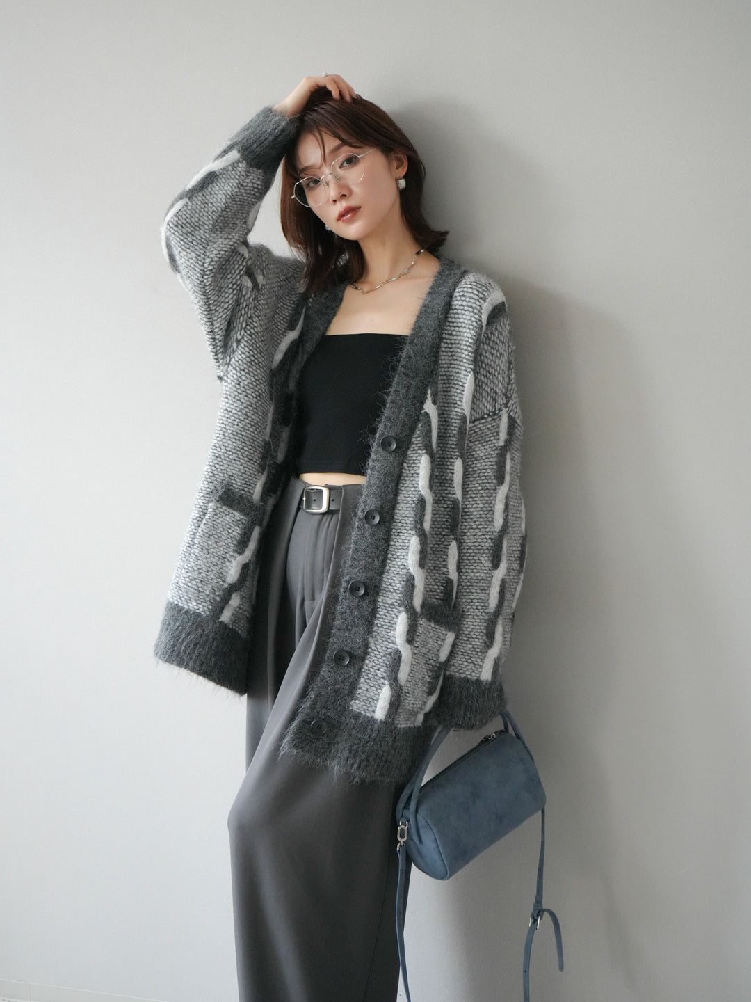 [SET]バイカラー編み込みデザインニットカーディガン+ベルトループデザインワイドパンツ(2set)