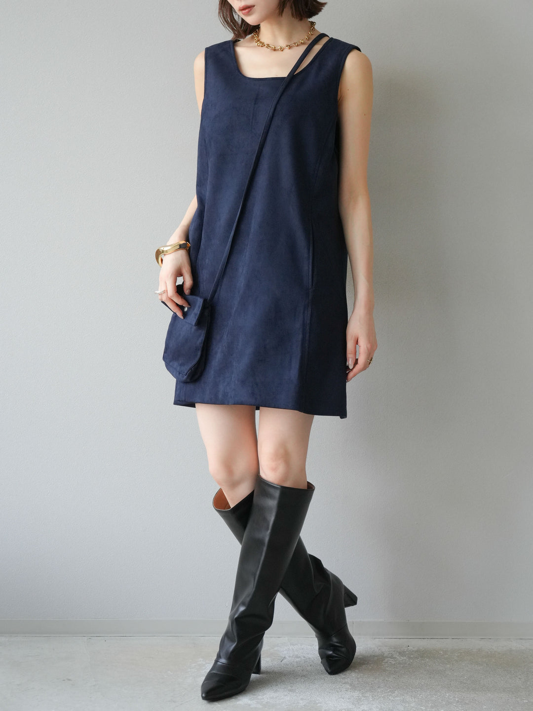 [予約]ショルダーポーチ付スウェードミニワンピース/ネイビー