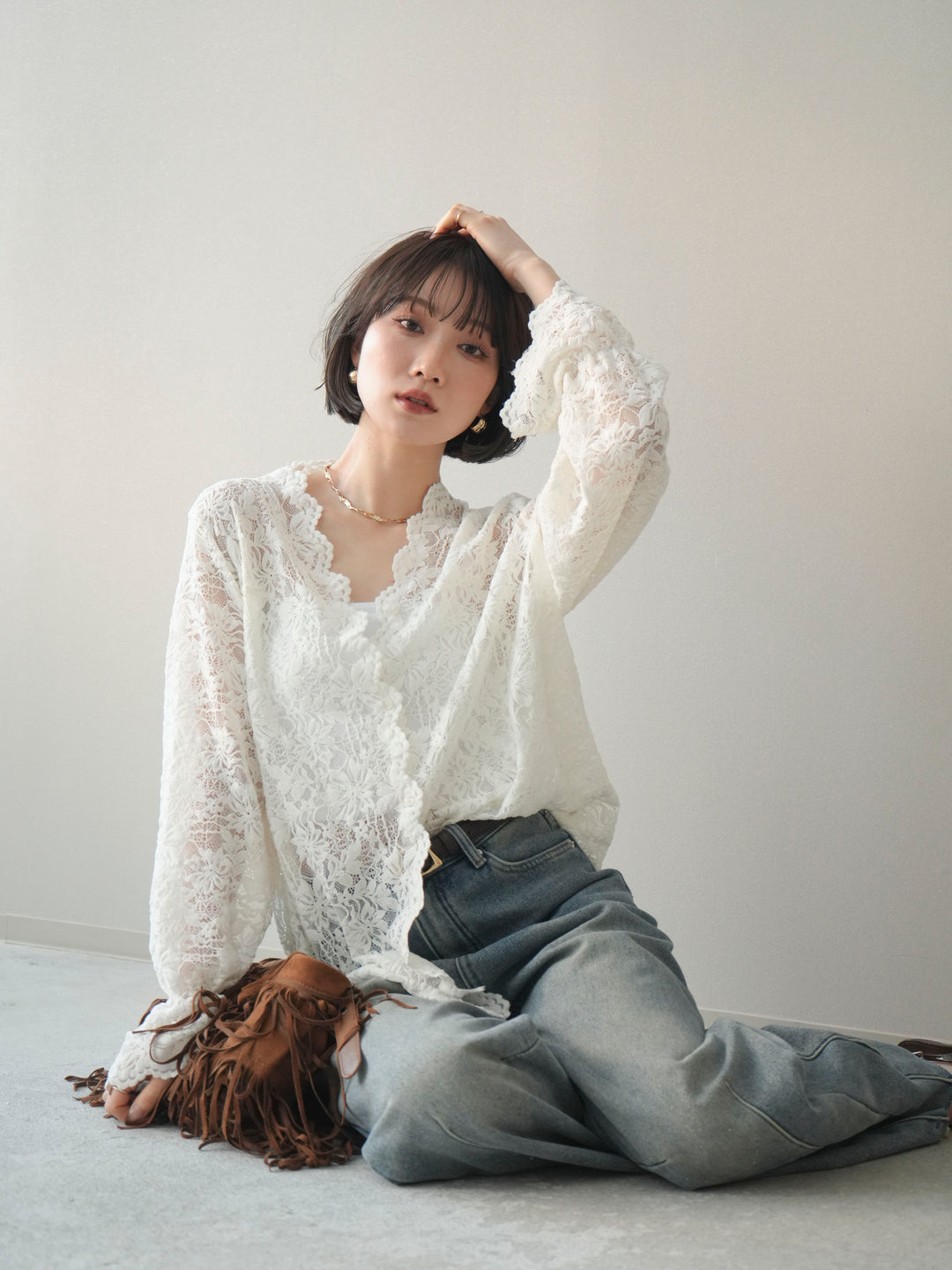 [予約]Vネックレースブラウス/white