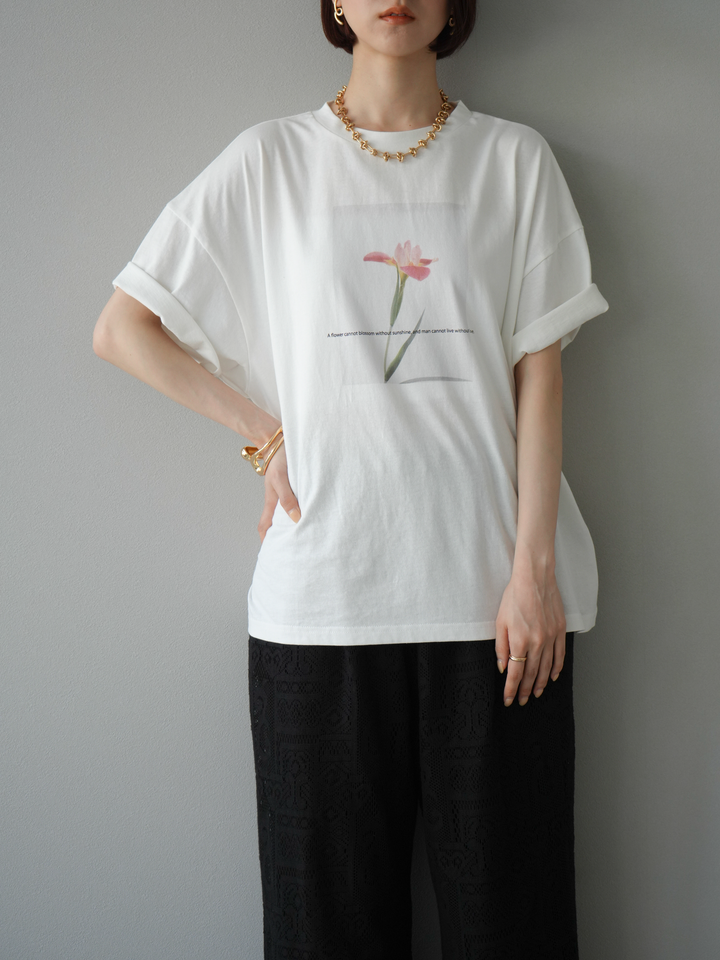 [予約]フラワーフォトビッグTシャツ/オフ2
