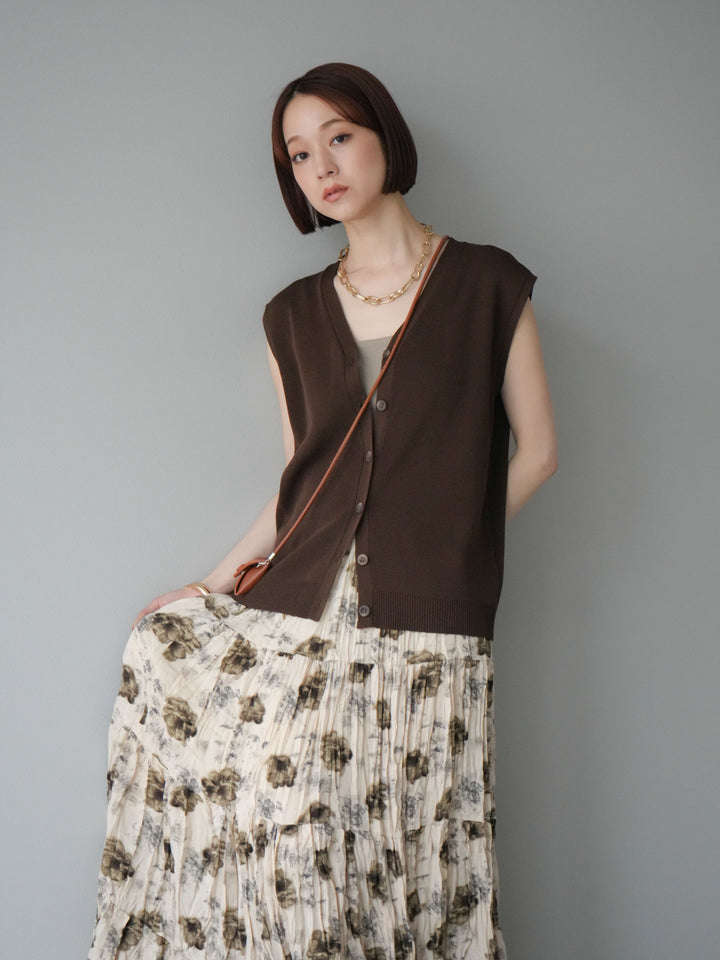 [SET] V領人造絲針織背心+花邊長裙（2件組）