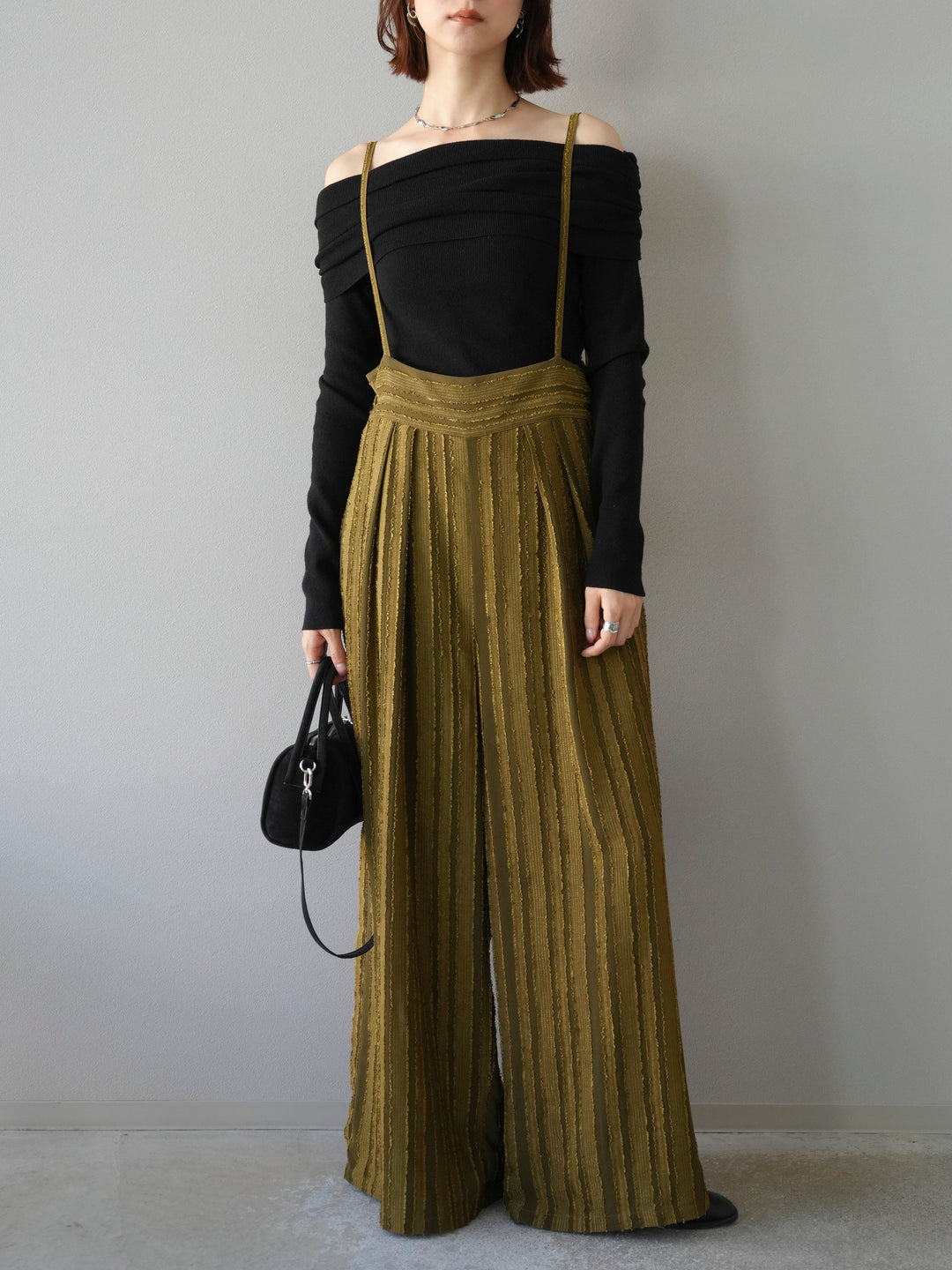 [予約]オフショルニットプルオーバー/ブラック