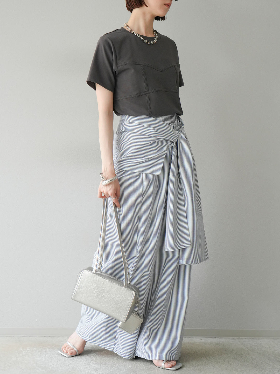 [SET]ビスチェデザインTシャツ+ウエスト巻きストライプイージーパンツ(2set)