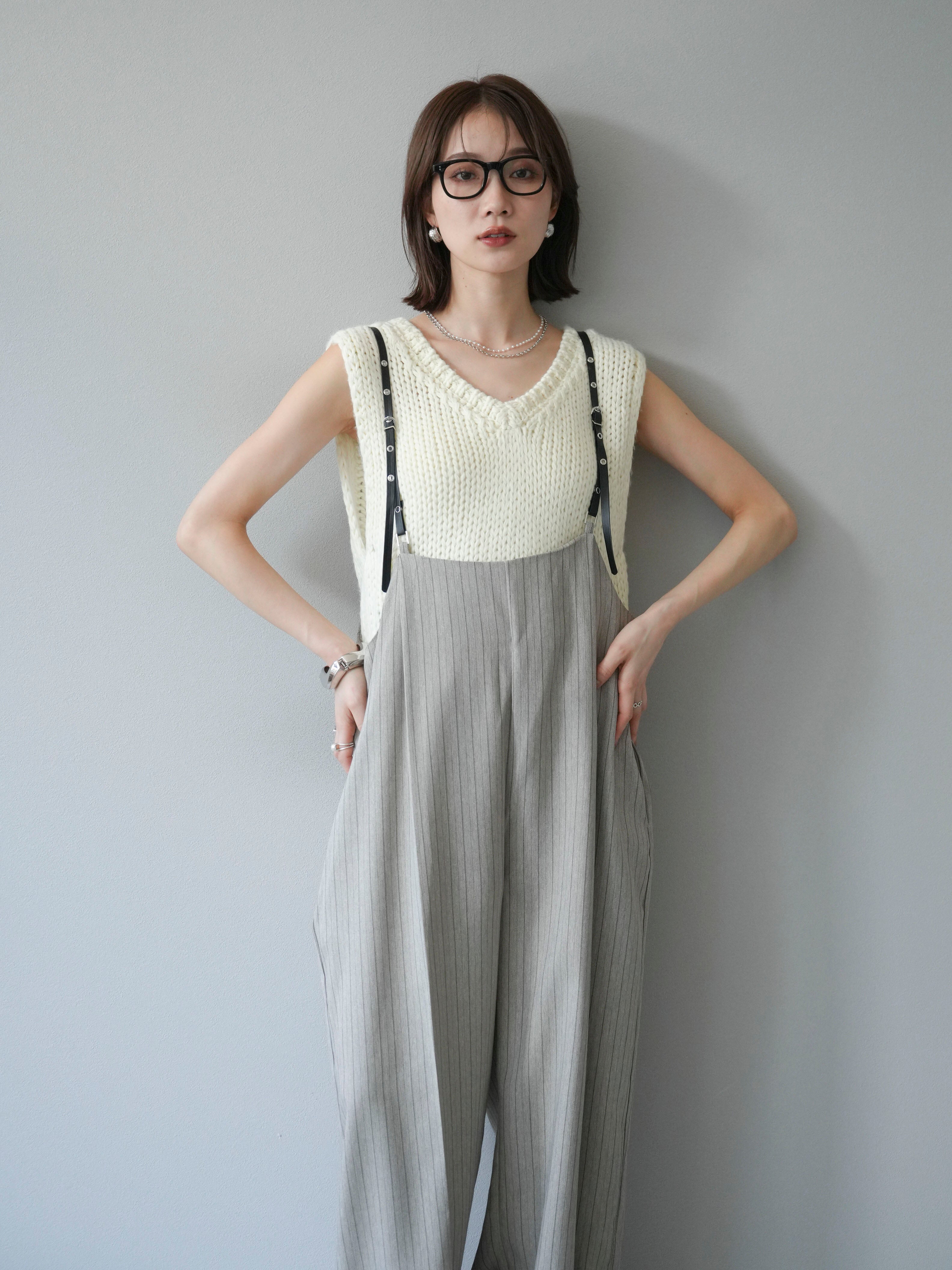 予約]ヘリンボーンストライプサロペット/グレージュ – Lumier