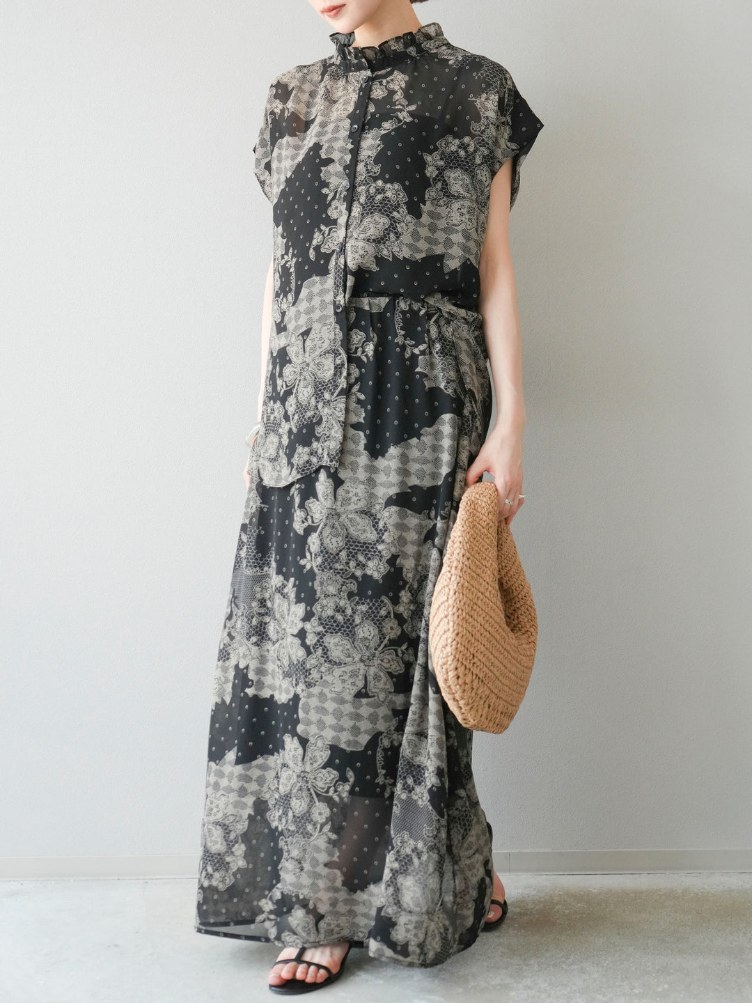 [SET] 花朵圖案法式袖襯衫 + 花朵圖案喇叭裙 (2 套)