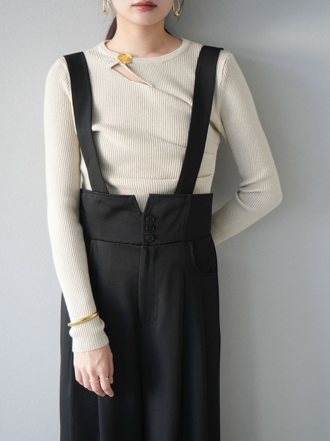 [予約]ゴールドモチーフデザインリブトップス/ベージュ