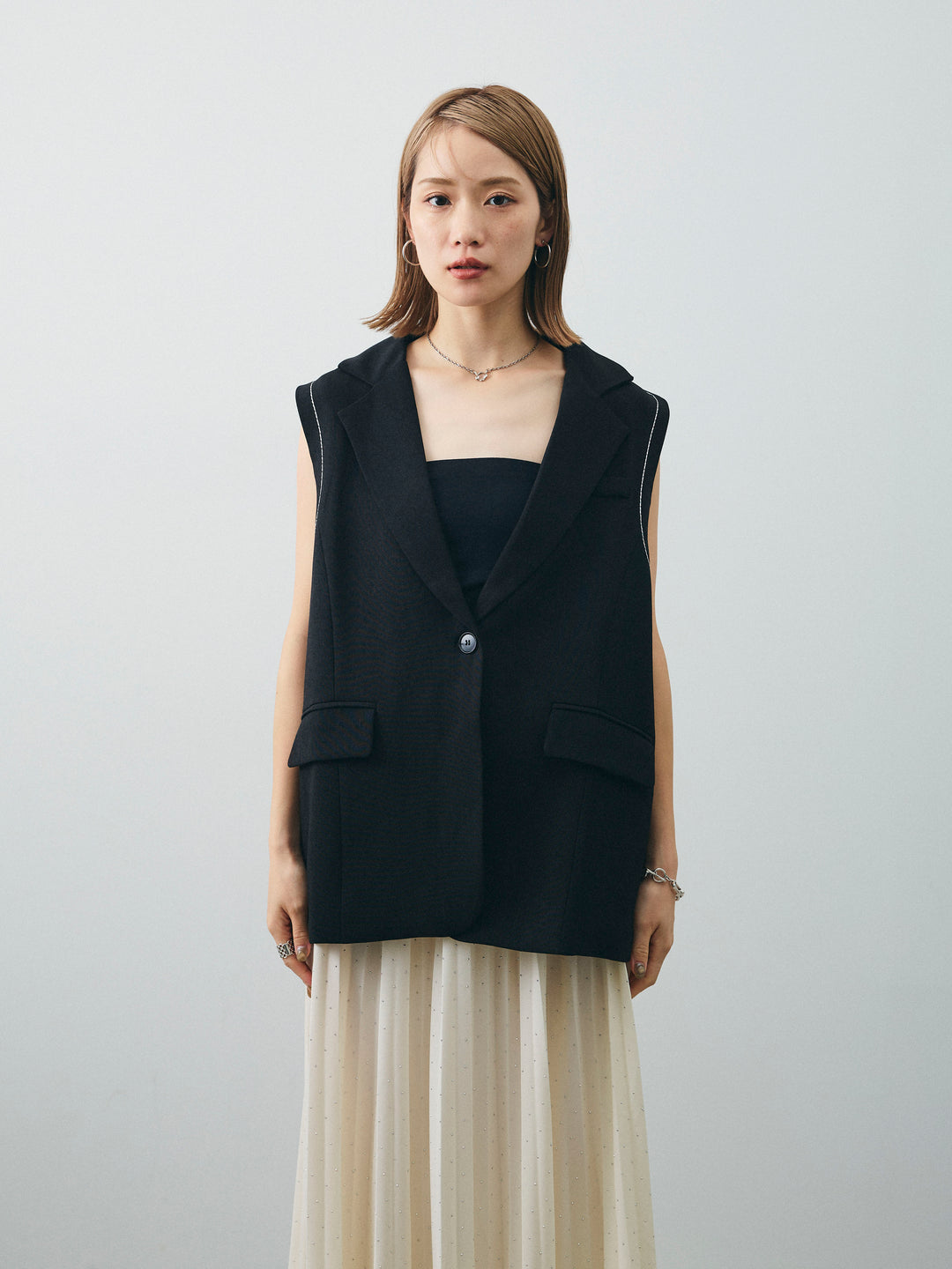[予約]ステッチデザインベスト/ブラック